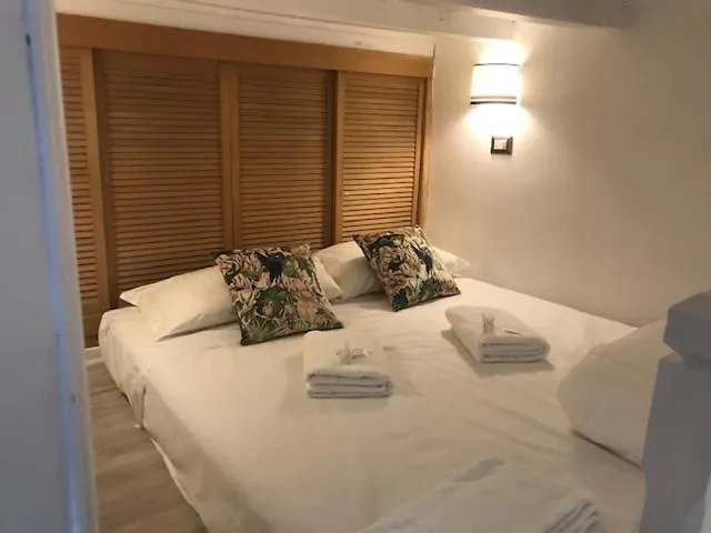 Navona Nest By Valentina's Dream Appartement