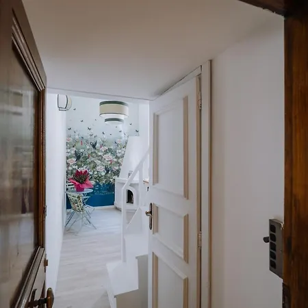 Navona Nest By Valentina's Dream Apartment